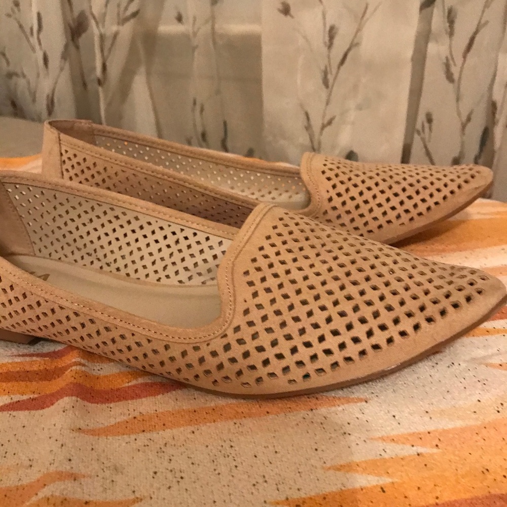 Esie Laser Cut Flats